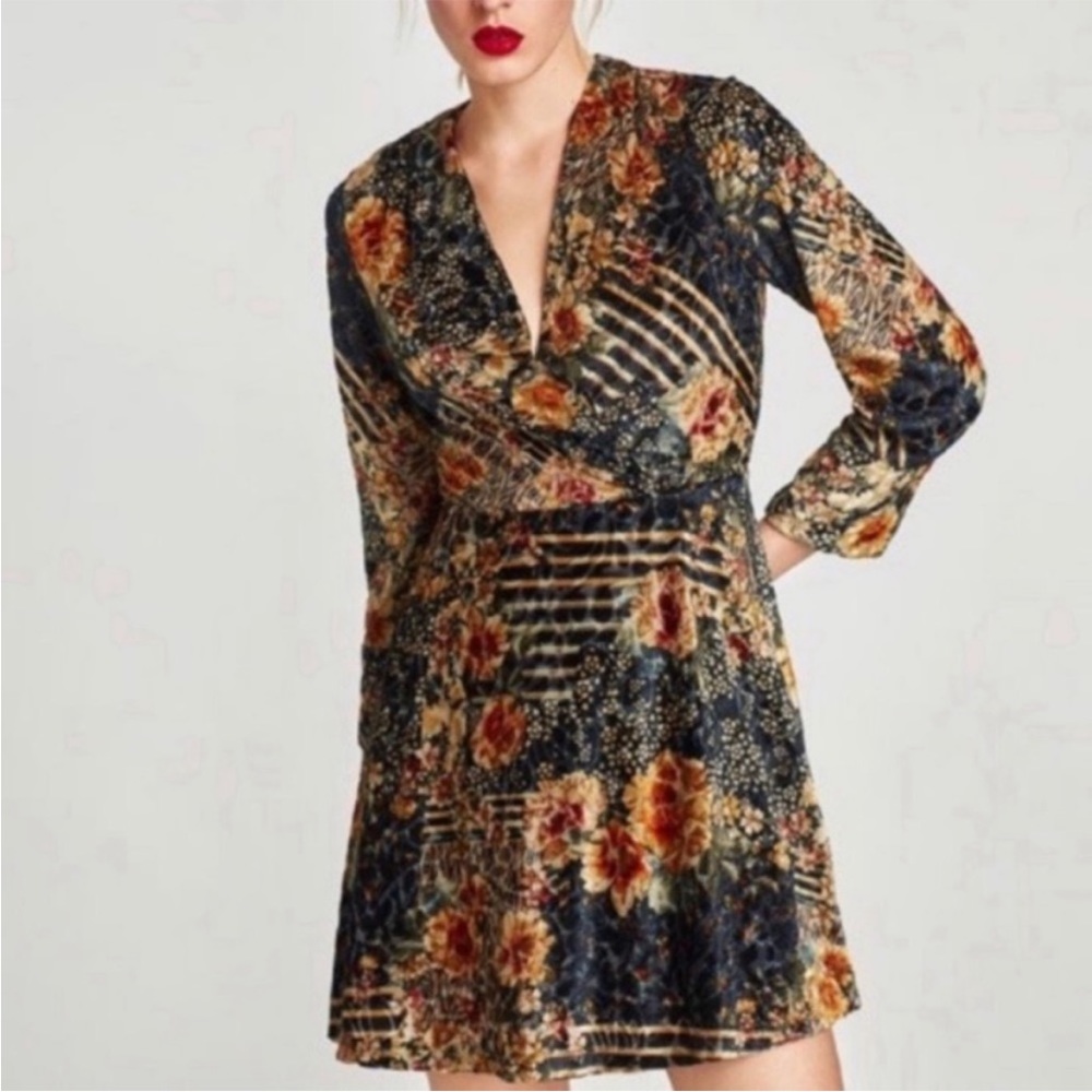 Zara women's velvet floral print long sleeve short dress size medium